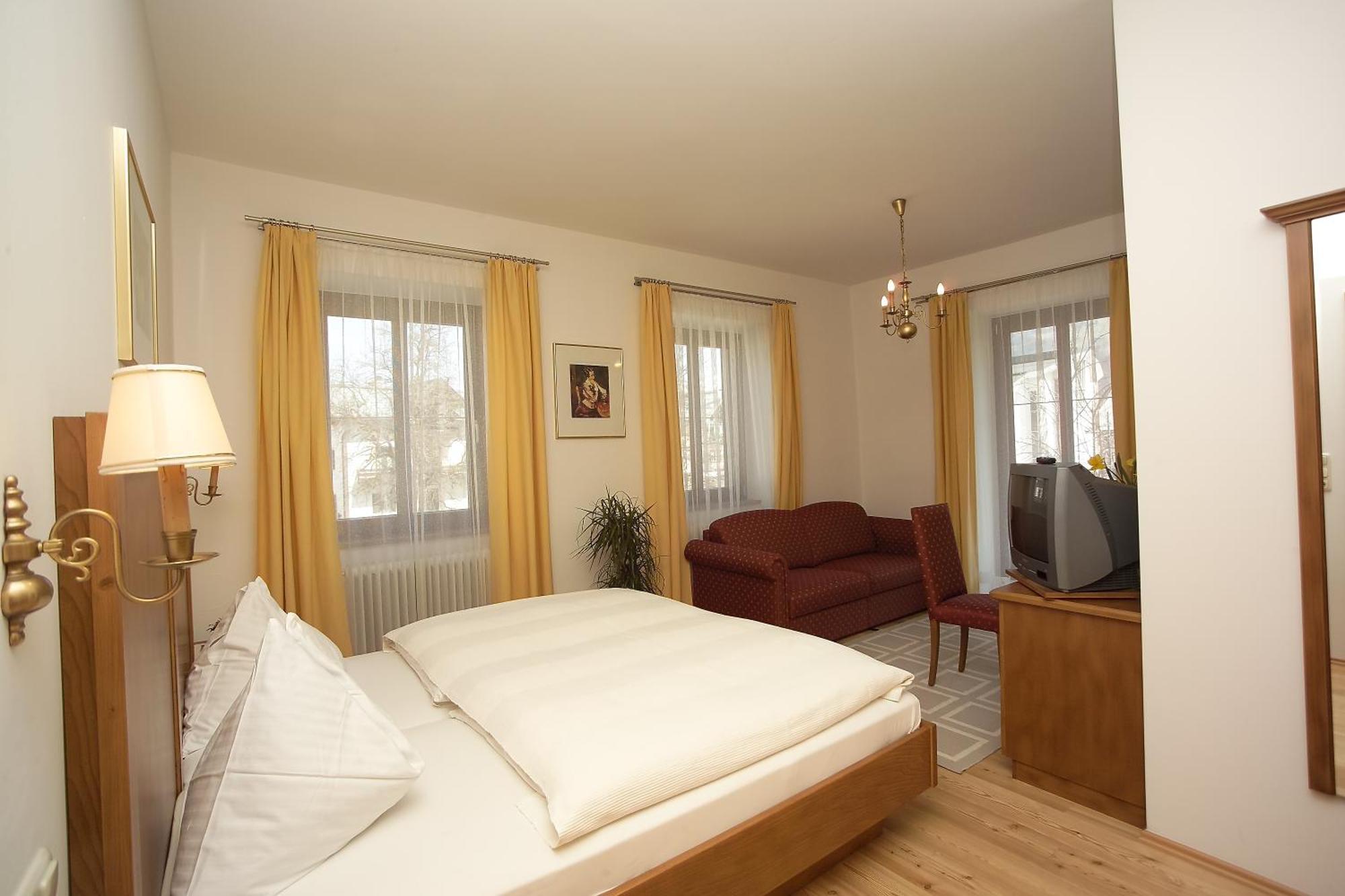 Gasthof Zur Post Maishofen Exterior foto