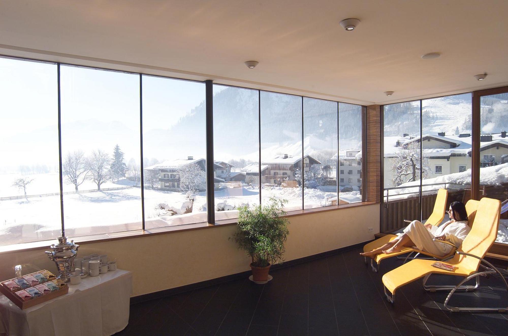 Gasthof Zur Post Maishofen Exterior foto